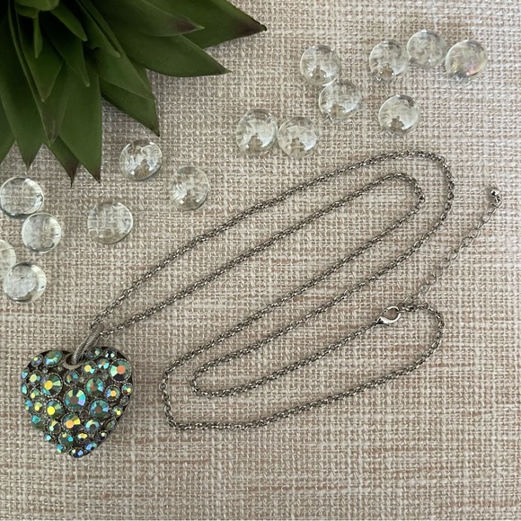 Puffed Heart Crystal Pendant Necklace 30”-32” Silver Tone Reversible Green Blue - Picture 1 of 5